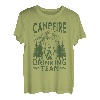 Lustiges Lagerfeuer, das Team-Gebirgslandschaft trinkt T-Shirt