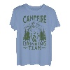 Lustiges Lagerfeuer, das Team-Gebirgslandschaft trinkt T-Shirt