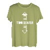 Two Seater T-Shirt | Lustiges Vatertag Design Geschenk T-Shirt