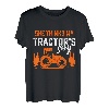 She Thinks My Tractor's Sexy Funny Farmer Retro Damen Herren T-Shirt