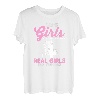 Einige Mädchen spielen mit Puppen, echte Mädchen gehen angeln! T-Shirt T-Shirt