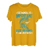 Die Schule ist wichtig, aber das Angeln ist wichtig T-Shirt