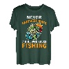 Unterschätze niemals ein Mädchen, das gerne angeln T-Shirt