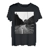 Straße durch Glen Nevis - Schottische Highlands T-Shirt