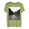 Straße durch Glen Nevis - Schottische Highlands T-Shirt