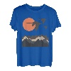 Schwäne Berge Landschaft Natur Minimalistisches Design T-Shirt