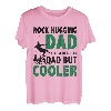Herren Der Vater umarmt den Felsen wie ein normaler Vater, aber ein coolerer Kletterer T-Shirt