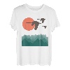 Schwäne Berge Landschaft Natur Minimalistisches Design T-Shirt
