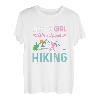Nur ein Mädchen, das Wandern liebt, Berge, Wanderer T-Shirt