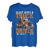 Schlafen Sie mit einem LKW-Fahrer, den sie immer T-Shirt