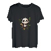Niedlicher Kawaii-Panda, der auf Bambus-Trieben T-Shirt