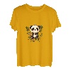 Niedlicher Kawaii-Panda, der auf Bambus-Trieben T-Shirt